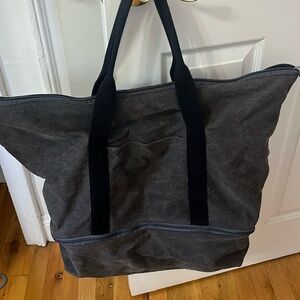 Lo & Sons Weekender Bag